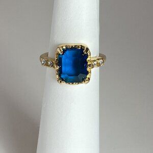 Elegant Blue Decor Ring